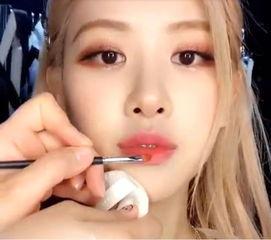 最近女神在线视频拍拍,魅力四溢的瞬间捕捉